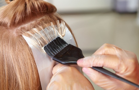 潤いを与えながら行うヘアカラーで髪質改善 | 船橋の美容室ならダメージレスにこだわるALICE.